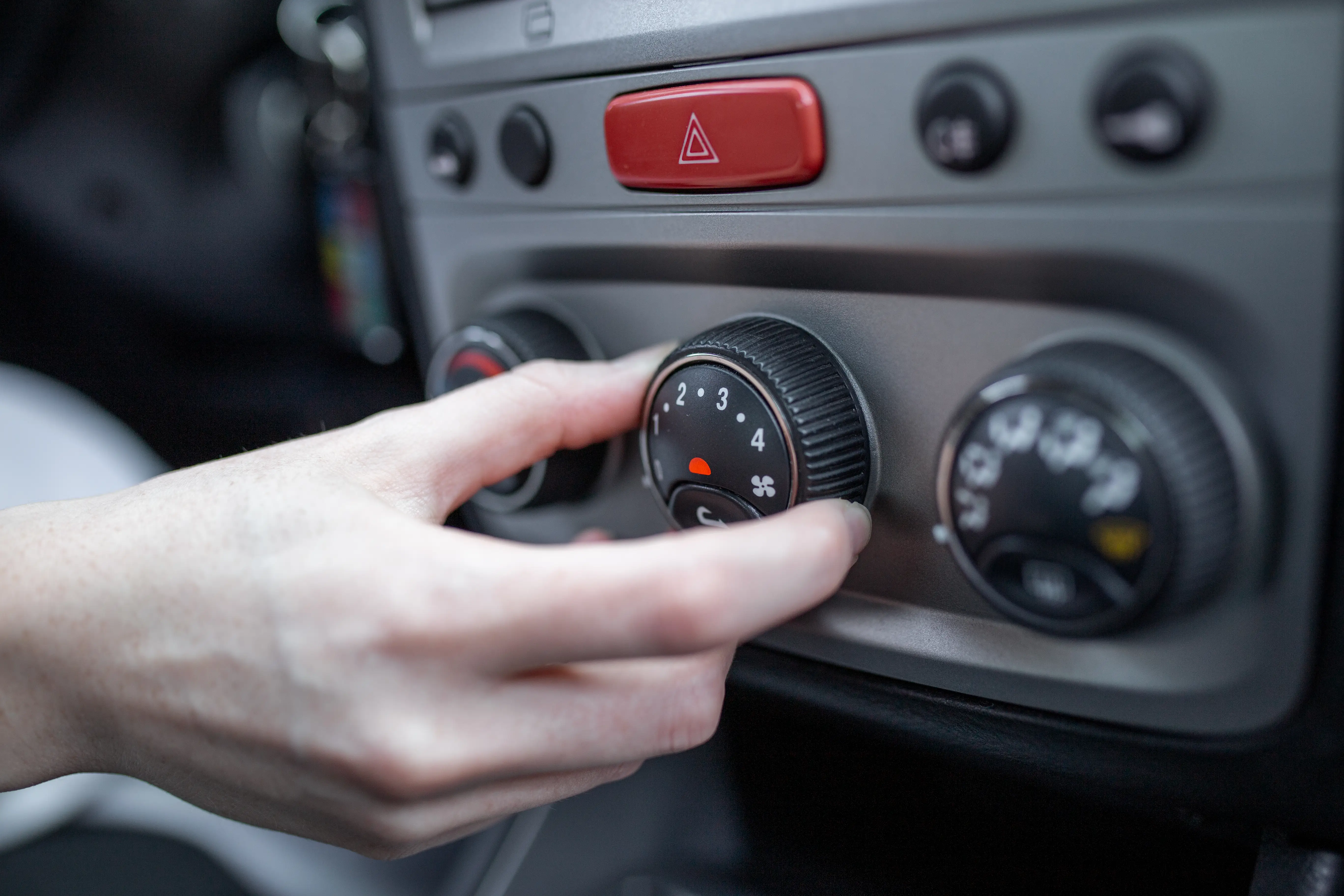 5 Signs You Need AC Repair for Your Car in Dubai